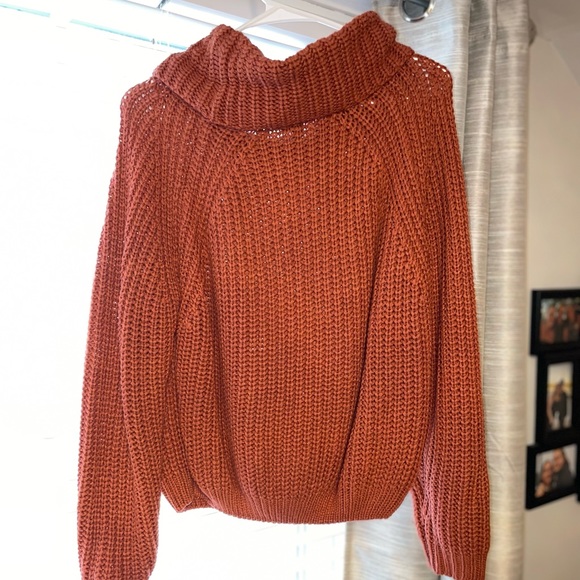 Rust Sweater - Picture 3 of 3